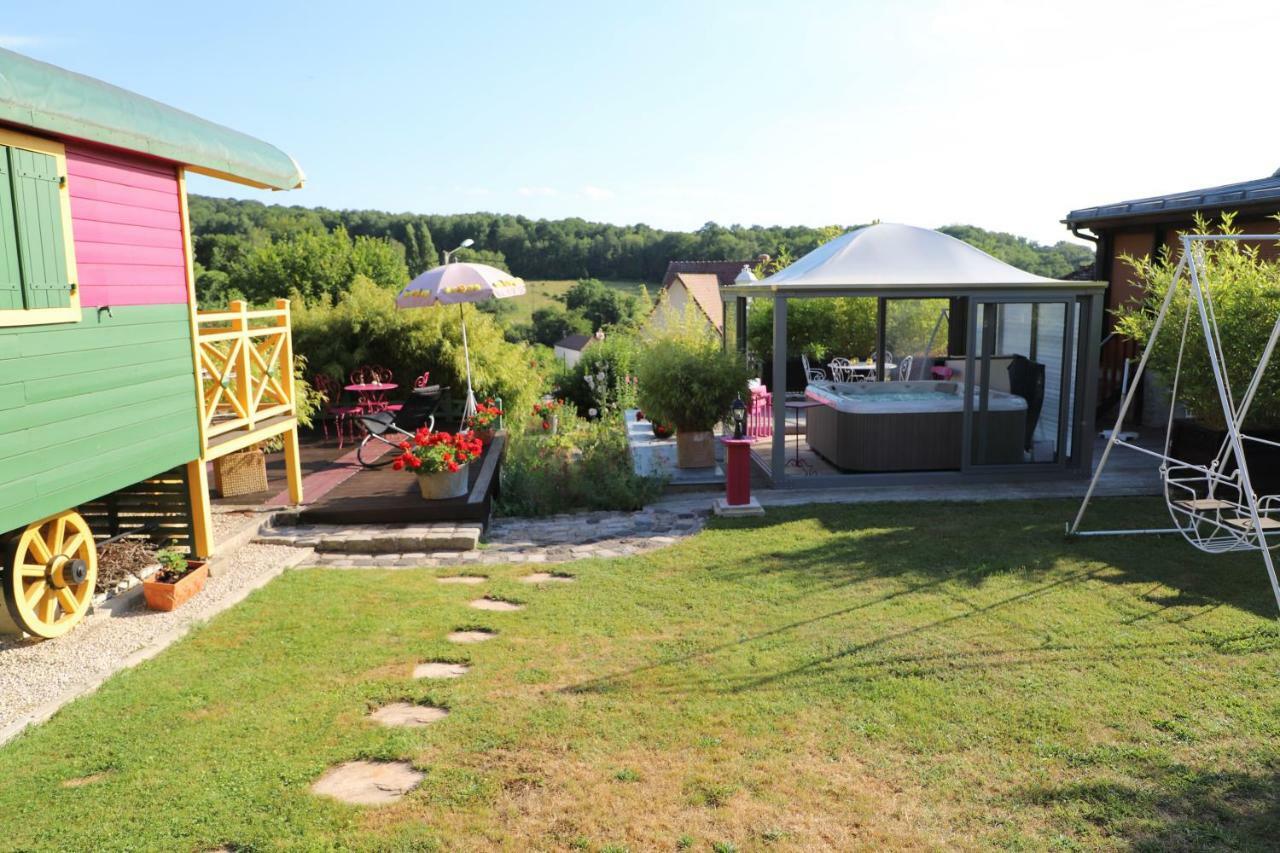 Bed and Breakfast Roulotte la Dominique à Romery  Extérieur photo